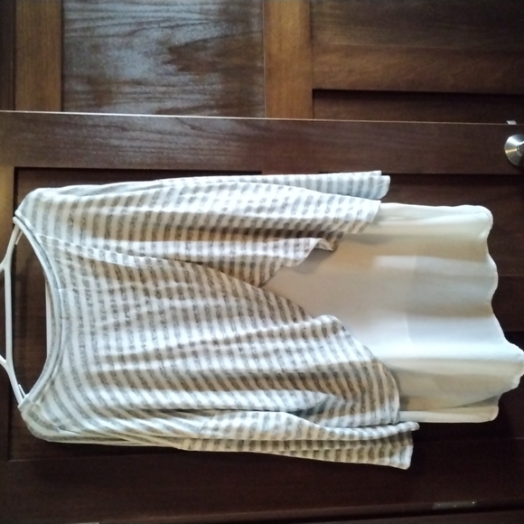 Sweater - Picture 4 of 7